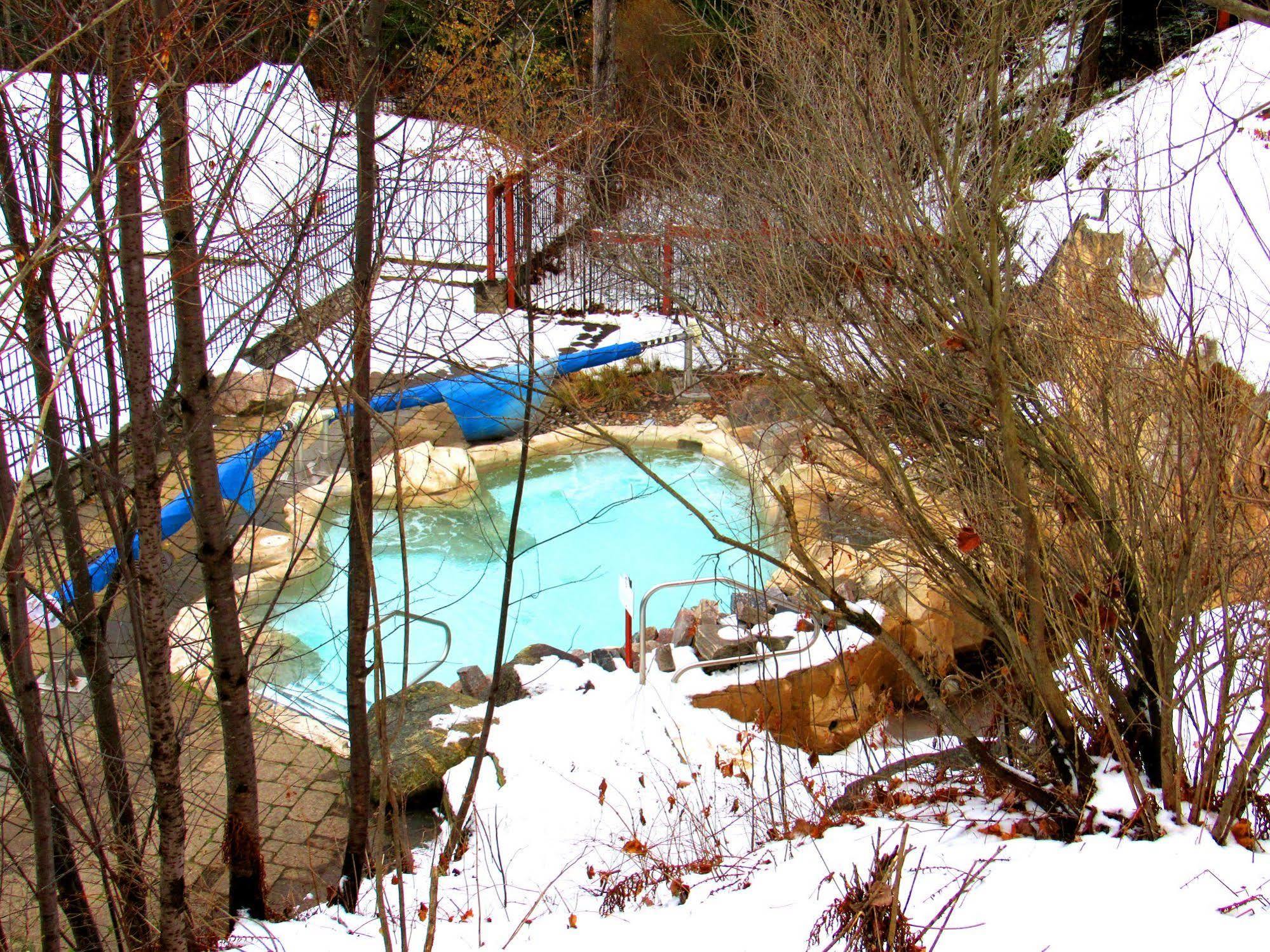 Tremblant Les Eaux - Location Adp Lejlighed Mont-Tremblant Eksteriør billede